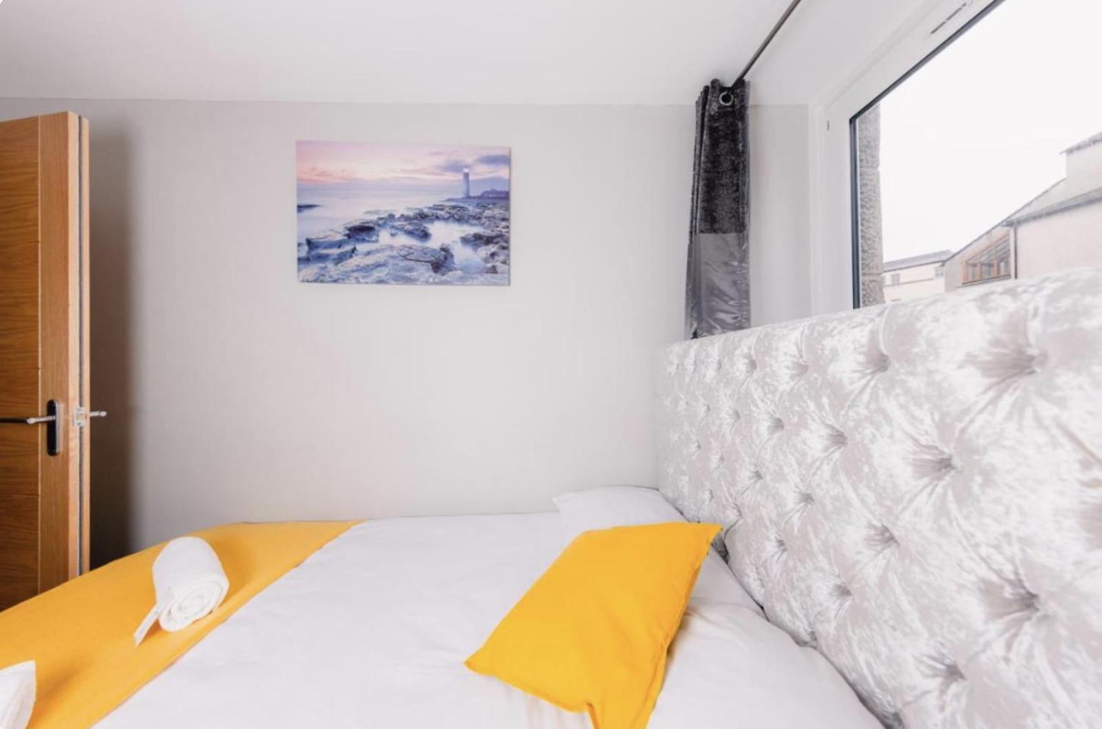 Superb Luxury Apartment By Canal - Central Edinburgh Dış mekan fotoğraf